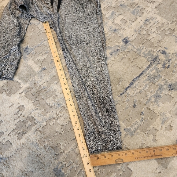 Lululemon Ready To Rulu Pant Jacquard White Black. Size 10 - Picture 9 of 16